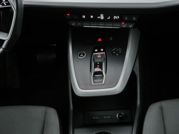 Audi Q4 e-tron Q4 35 e-tron 0,25%ACC*LED*Navi*RFK*Virtual*Sitzh