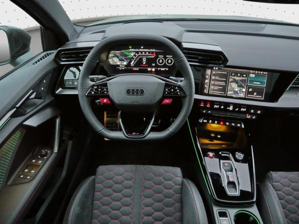 Audi RS3 RS 3 Limousine*RS-Abgas*Pano*280km/h*Schalensitz
