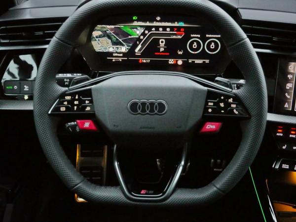 Audi RS3 RS 3 Limousine*RS-Abgas*Pano*280km/h*Schalensitz