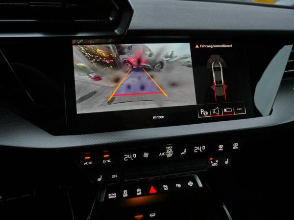 Audi RS3 RS 3 Limousine*RS-Abgas*Pano*280km/h*Schalensitz