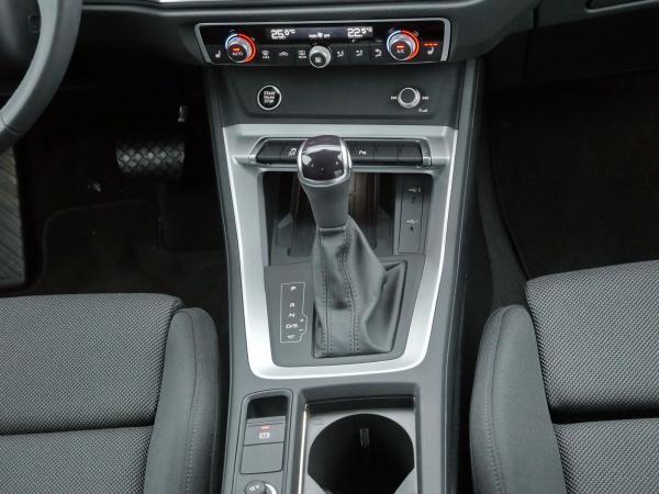 Audi Q3 35 TFSI advanced ACC*AHK*Navigation*Sound*