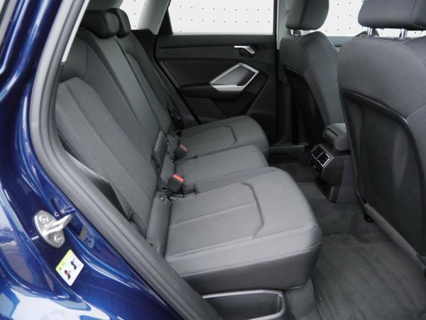 Audi Q3 35 TFSI advanced ACC*AHK*Navigation*Sound*
