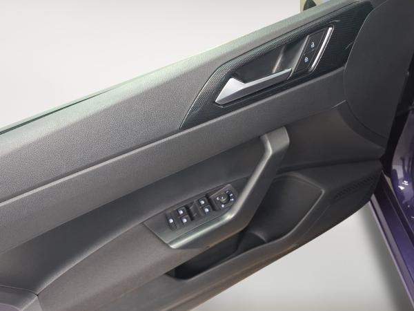 Volkswagen Polo VI 1.0 Life SHZ CarPlay 2xKlima