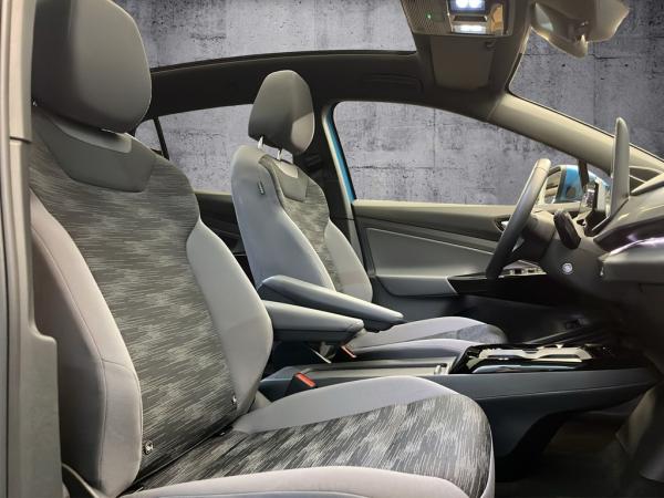 Volkswagen ID.5 Pro - AHK+Head Up+Pano+Matrix