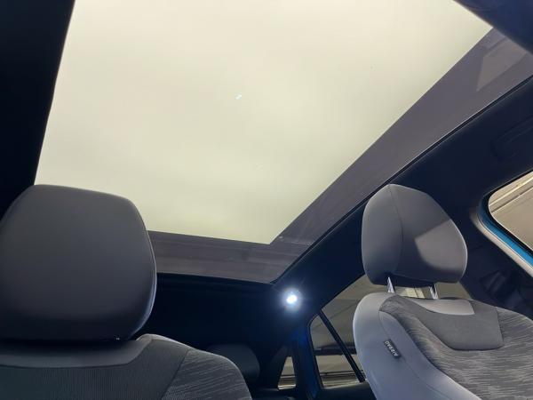 Volkswagen ID.5 Pro - AHK+Head Up+Pano+Matrix