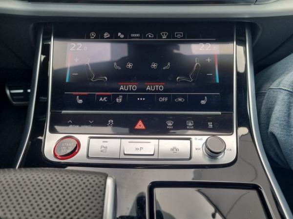 Audi SQ7 SUV 4.0 TFSI quattro tiptronic*HUD*7Sitzer*