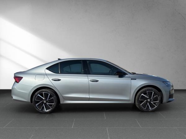 Skoda Octavia IV 1.5 TSI mHEV DSG Sportline Neu eingetroffen mit AHZV
