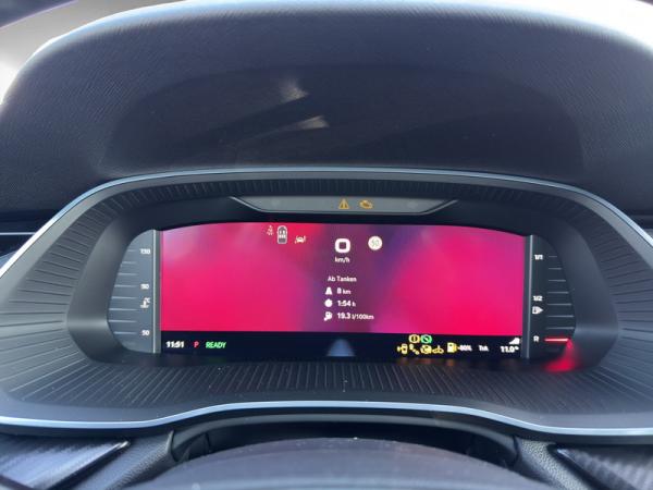 Skoda Octavia IV 1.5 TSI mHEV DSG Sportline Neu eingetroffen mit AHZV