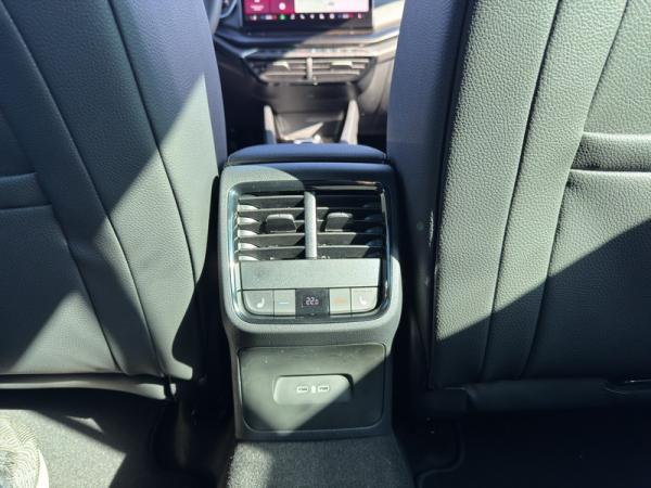 Skoda Octavia IV 1.5 TSI mHEV DSG Sportline Neu eingetroffen mit AHZV