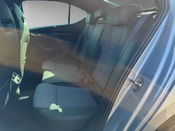 Skoda Octavia IV 1.5 TSI mHEV DSG Sportline Neu eingetroffen mit AHZV