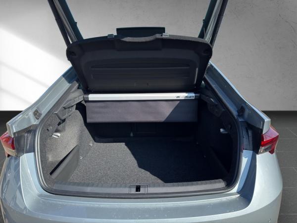 Skoda Octavia IV 1.5 TSI mHEV DSG Sportline Neu eingetroffen mit AHZV