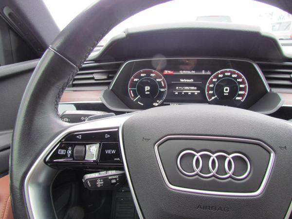 Audi e-tron 55 quattro 300 kW S line sofort verfügbar