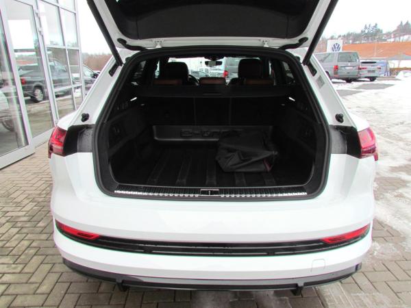 Audi e-tron 55 quattro 300 kW S line sofort verfügbar