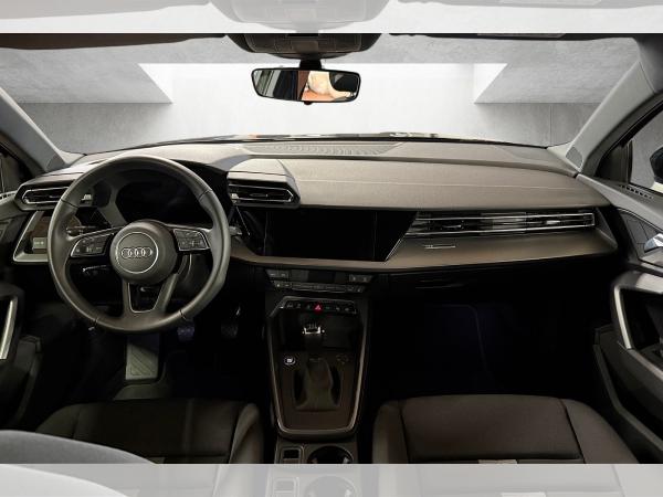 Audi A3 Sportback 30 TDI advanced LED Navi AHK PDC SHZ