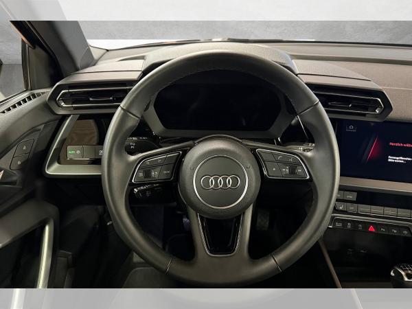 Audi A3 Sportback 30 TDI advanced LED Navi AHK PDC SHZ