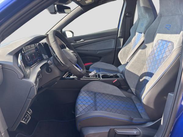 Volkswagen Golf Variant R 2,0TSI 245kW DSG 4MOT BLACK STYLE