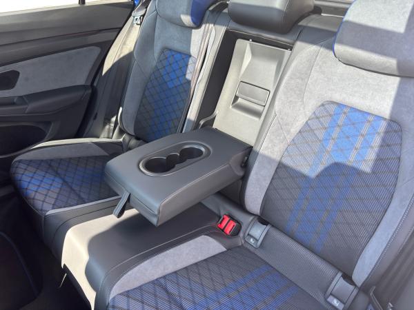 Volkswagen Golf Variant R 2,0TSI 245kW DSG 4MOT BLACK STYLE