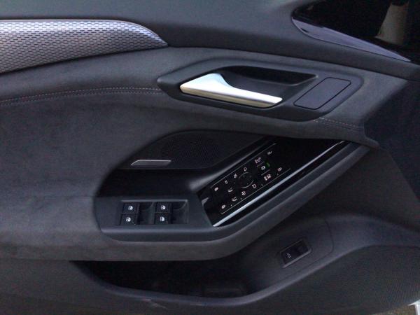 Audi A6 e-tron Avant 2xS-Line 21'' Pano HUD B&O 360Kamera LED (UPE: 92.835€)