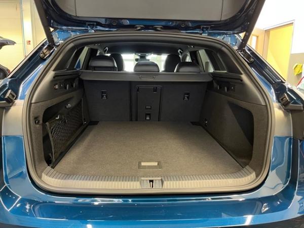 Volkswagen ID.7 Tourer Pro 210kW Garantie bis 06/2030 - HUD AHK Area View Navi IQ.Drive Wärmepumpe Massage SHZ PDC