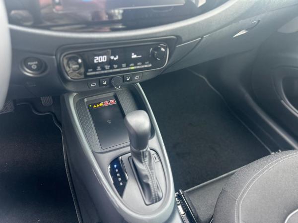 Toyota Aygo X Hybrid 1,5l Teamplayer CVT LED ACC ACP SHZ DAB