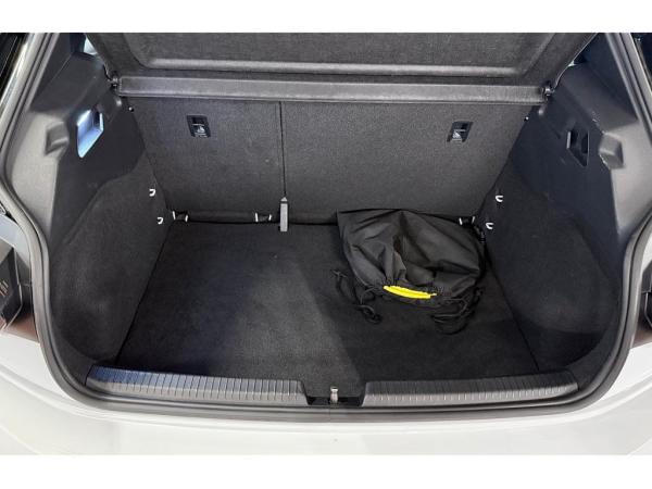 Volkswagen ID.3 Pro LED Navi ACC PDC SHZ ACC AUT KlimaA LED