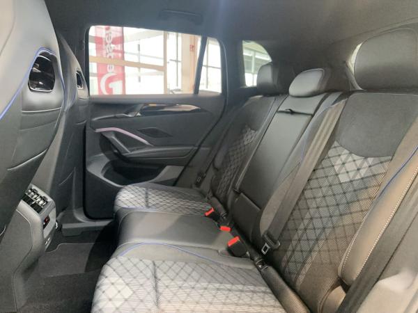 Volkswagen Tiguan R-Line Hybrid BlackStyle AHK 279,-