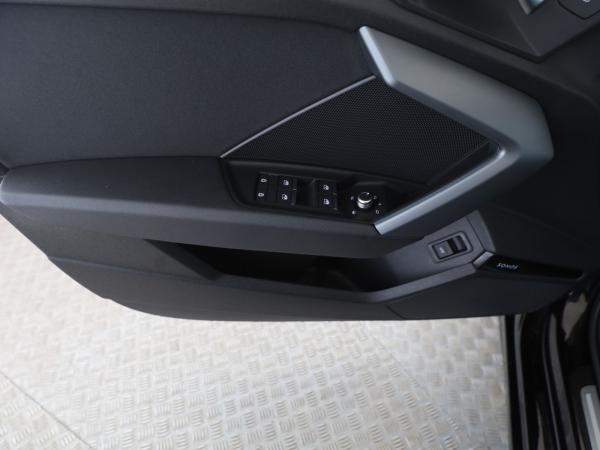 Audi A3 Sportback 30 TFSI advanced AHK+LED+RFK+SONOS