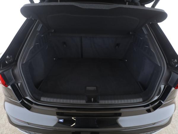 Audi A3 Sportback 30 TFSI advanced AHK+LED+RFK+SONOS