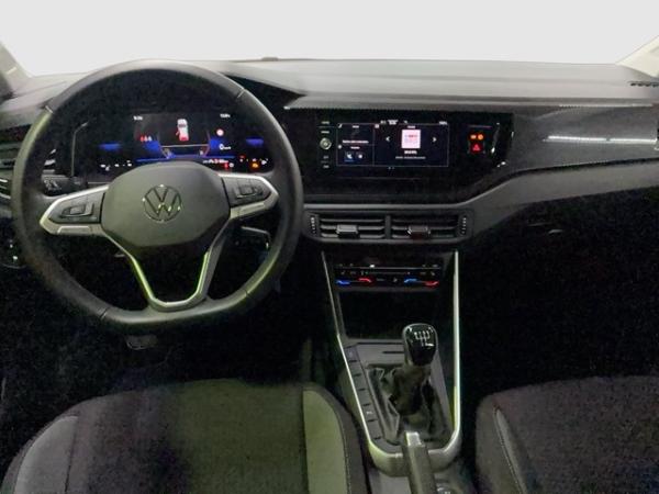 Volkswagen Polo VI 1,0 KLIMAAUTOMATIK + SHZG + KAMERA + LED