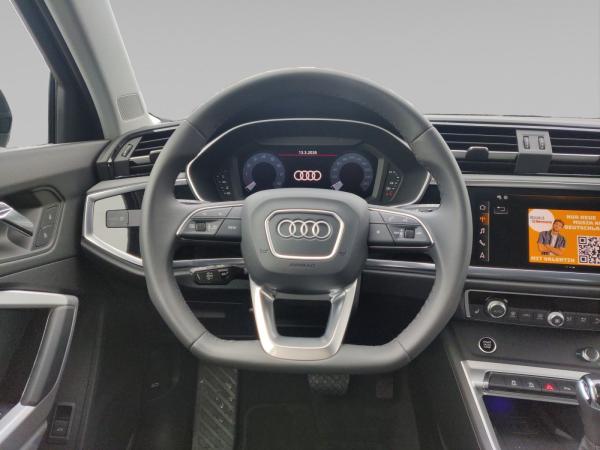 Audi Q3 35 TFSI advanced S-tronic Panorama Top-Paket
