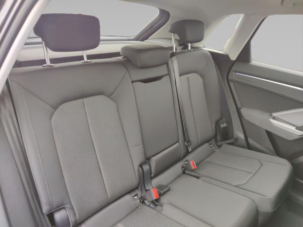 Audi Q3 35 TFSI advanced S-tronic Panorama Top-Paket