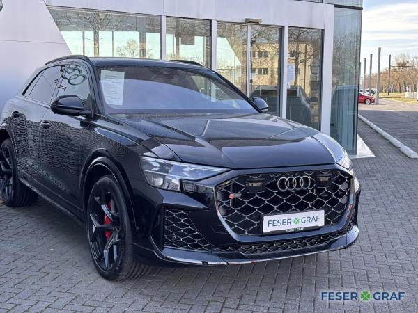 Audi RS Q8 SUV performance Matrix/Vmax305/RS-AgA/AHK