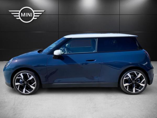 MINI Cooper E Favoured Trim Paket M Pano LED LRH HUD