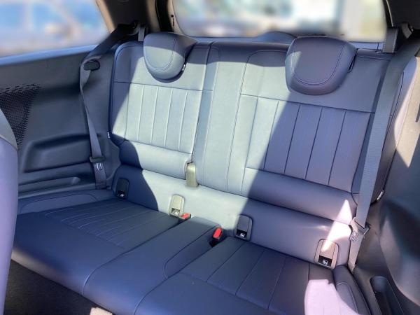 MINI Cooper E Favoured Trim Paket M Pano LED LRH HUD