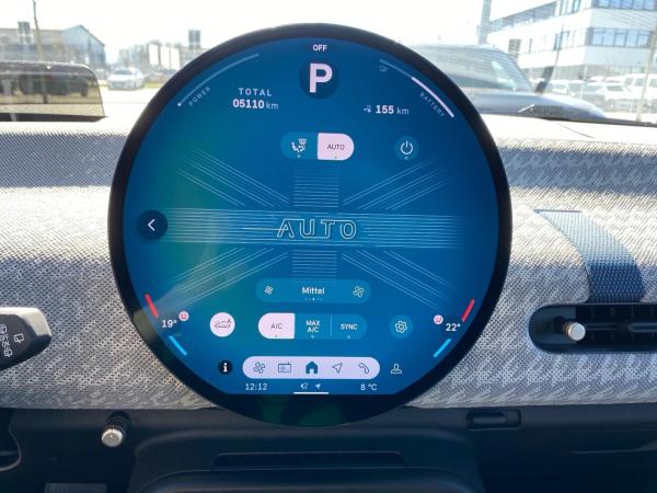 MINI Cooper E Favoured Trim Paket M Pano LED LRH HUD