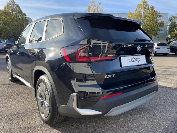 BMW iX1 eDrive20 Navi /  NEU / CURVED Display / RFK