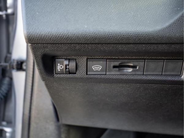 Peugeot 308 SW 130 EAT8 ALLURE *ALLWETTER*SITZ-/LENKRAD-/FS-HEIZUNG*KEYLESS*SN59