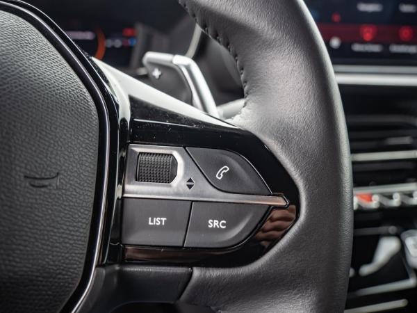 Peugeot 2008 Allure 130 EAT8 *ACC*SITZHZG*APPLE/ANDROID*LEDER*SN 82