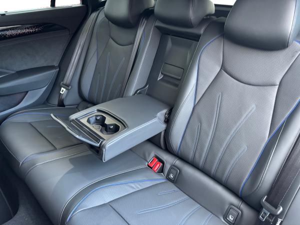 Volkswagen Passat R-Line 2,0TSI 195KW 4MOTION DSG SIGNATURE