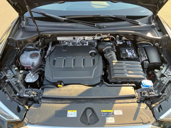 Audi Q3 advanced 35TDI S-tronic / MMI-Navi+, LED, AHK