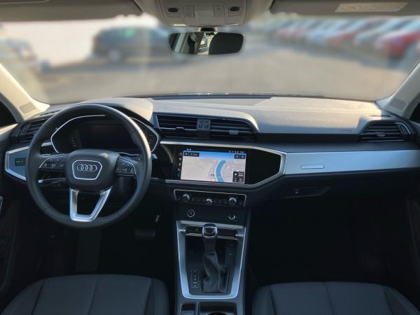 Audi Q3 advanced 35TDI S-tronic / MMI-Navi+, LED, AHK
