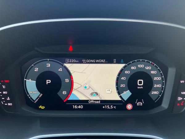 Audi Q3 advanced 35TDI S-tronic / MMI-Navi+, LED, AHK