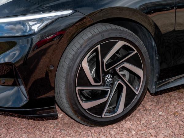 Volkswagen ID.7 Pro 82kWh Matrix/Navi/360°Kamera/4xSitzhz