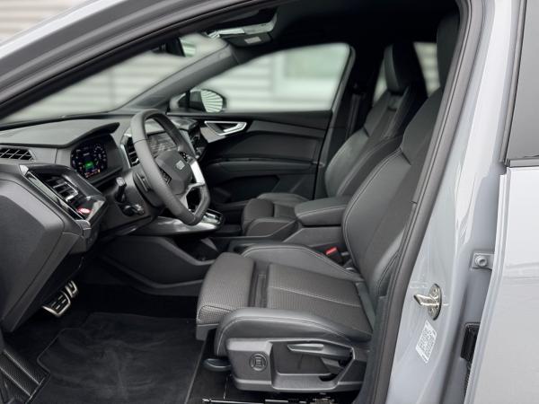 Audi Q4 e-tron Sportback 45 quattro *WINTERRÄDER*S line AHK HUD
