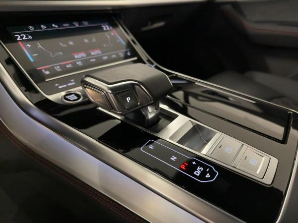 Audi Q7 S line TDI qu.tiptr. AHK MATRIX RFK NACHTS