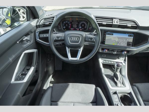 Audi Q3 Sportback 35 TDI S line AHK/Kamera/Optik schwarz/Navi Plus/LED