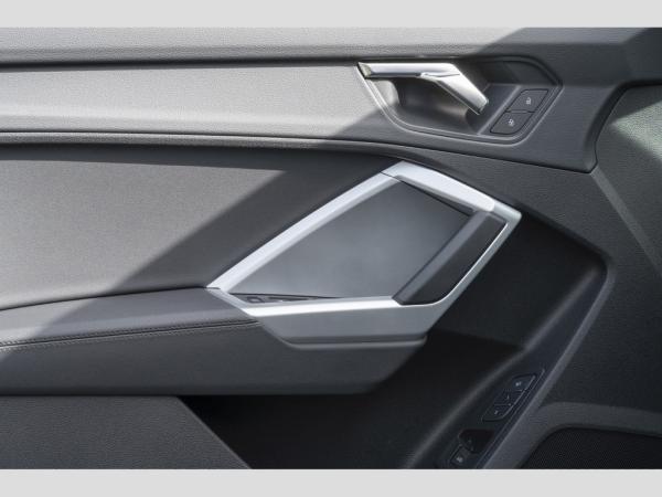 Audi Q3 Sportback 35 TDI S line AHK/Kamera/Optik schwarz/Navi Plus/LED