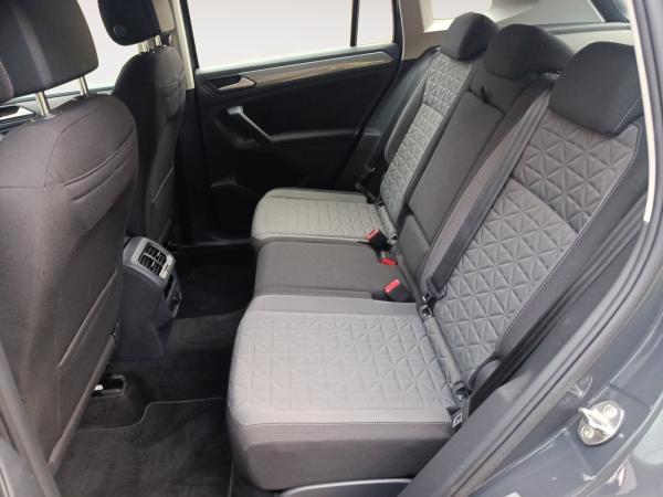 Volkswagen Tiguan Sofort verfügbar*Haustürlieferung*Diebstahlwarnanlage*Navi*Winter-Paket*elektr. Heckklappe