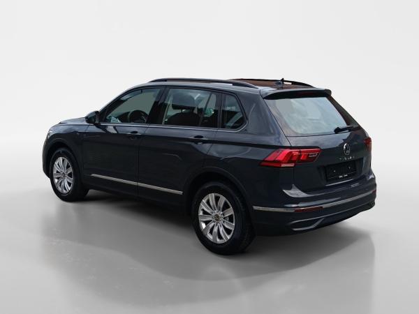 Volkswagen Tiguan Sofort verfügbar*Haustürlieferung*Diebstahlwarnanlage*Navi*Winter-Paket*elektr. Heckklappe