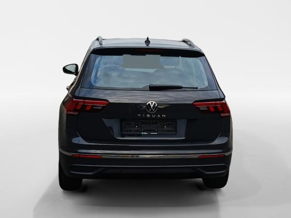 Volkswagen Tiguan Sofort verfügbar*Haustürlieferung*Diebstahlwarnanlage*Navi*Winter-Paket*elektr. Heckklappe
